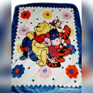 Vintage Disney Winnie The Pooh, Piglet & Friends Baby Blanket w/Flowers …